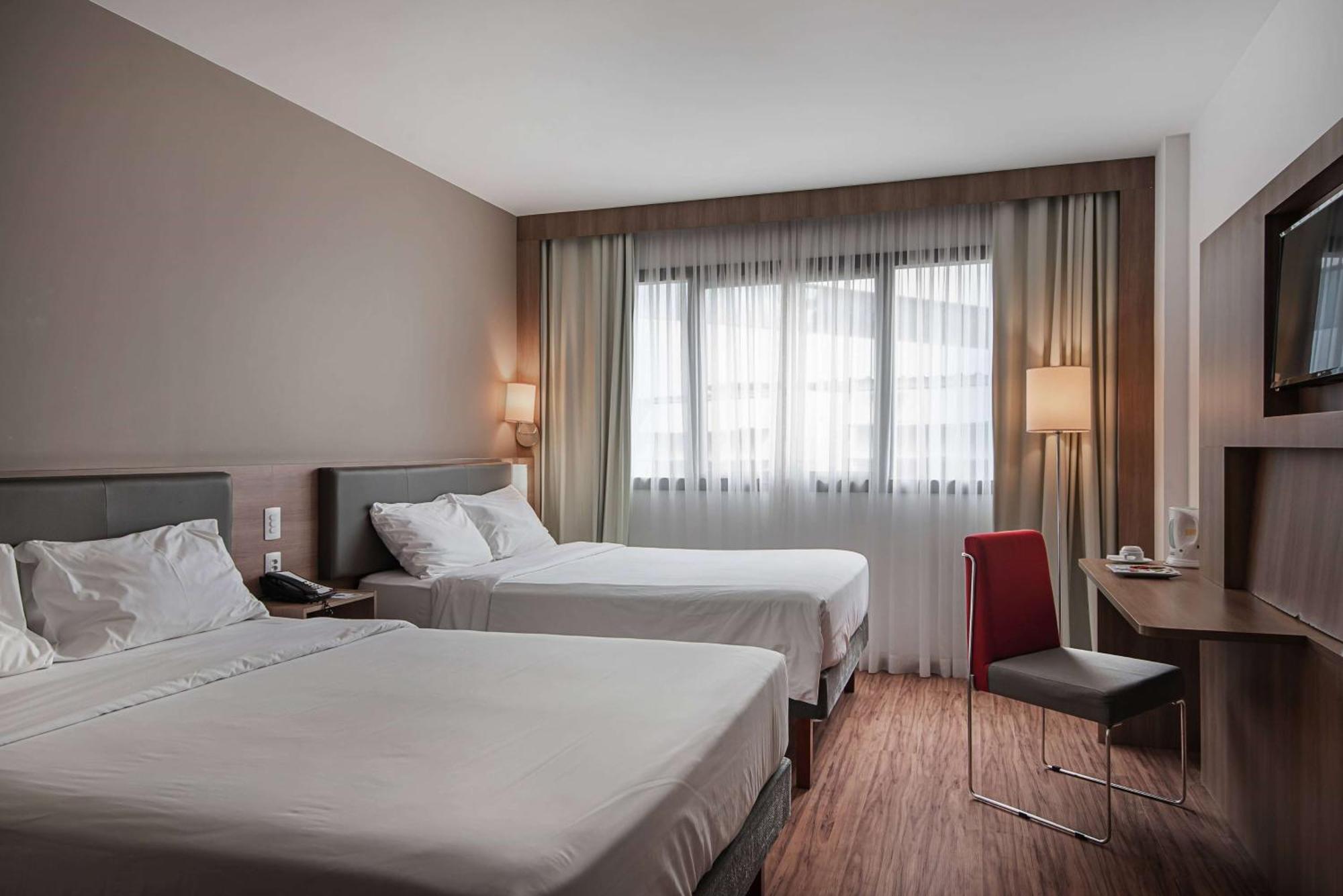 Quarto Superior com 2 Camas de Casal - Não Fumantes