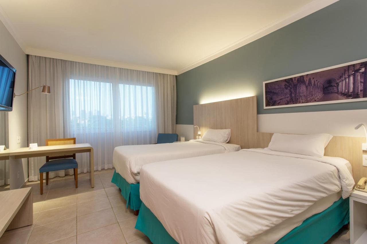 Quarto Standard com 2 Camas de Solteiro