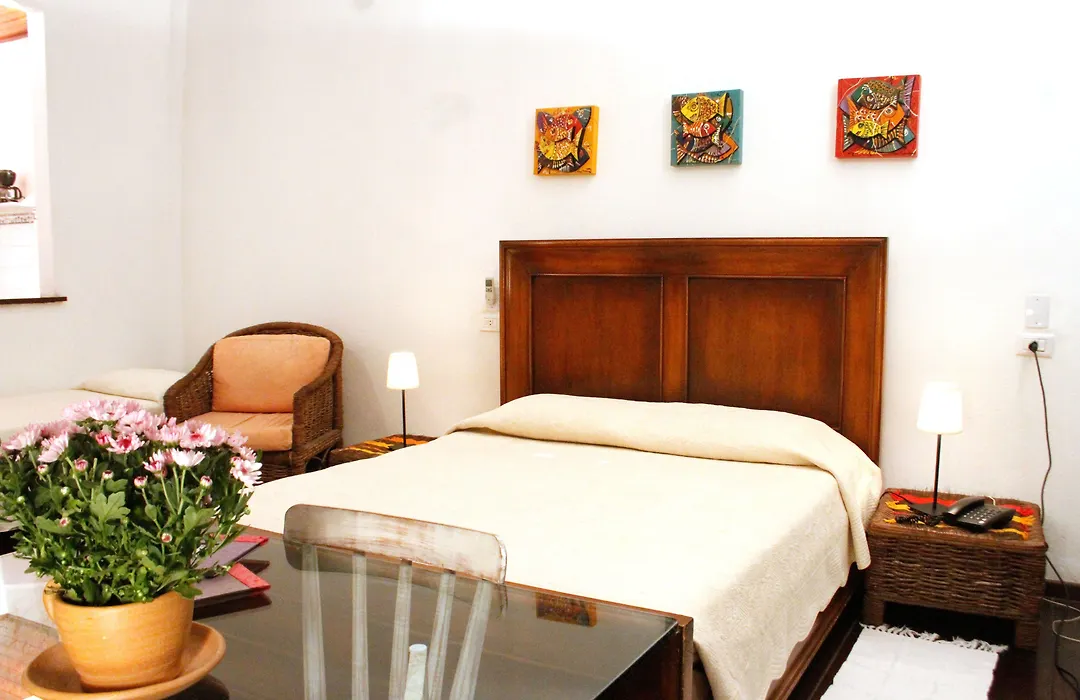 Studio Do Carmo Galeria De Artes E Pousada-1